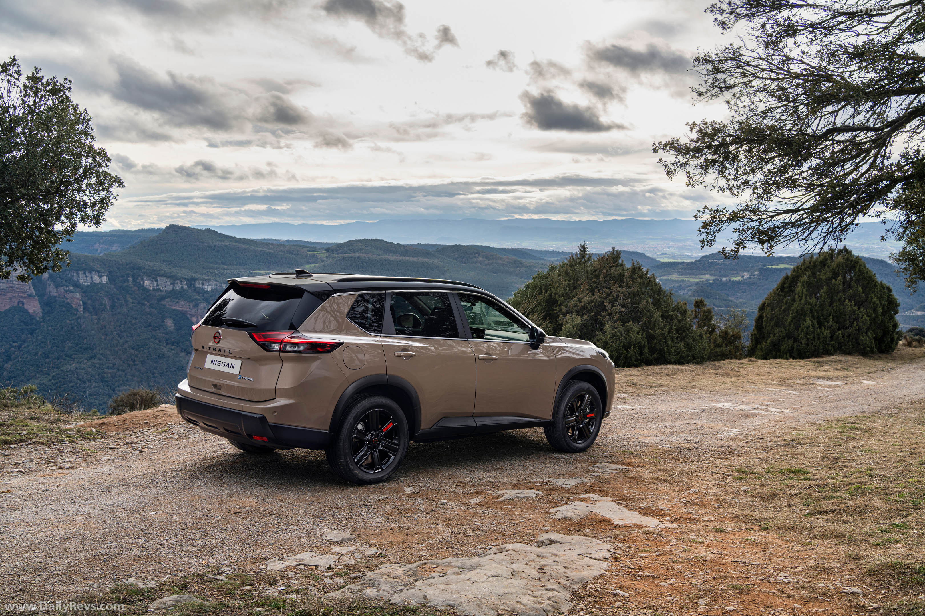 2026 Nissan X-Trail N-Trek Rear View