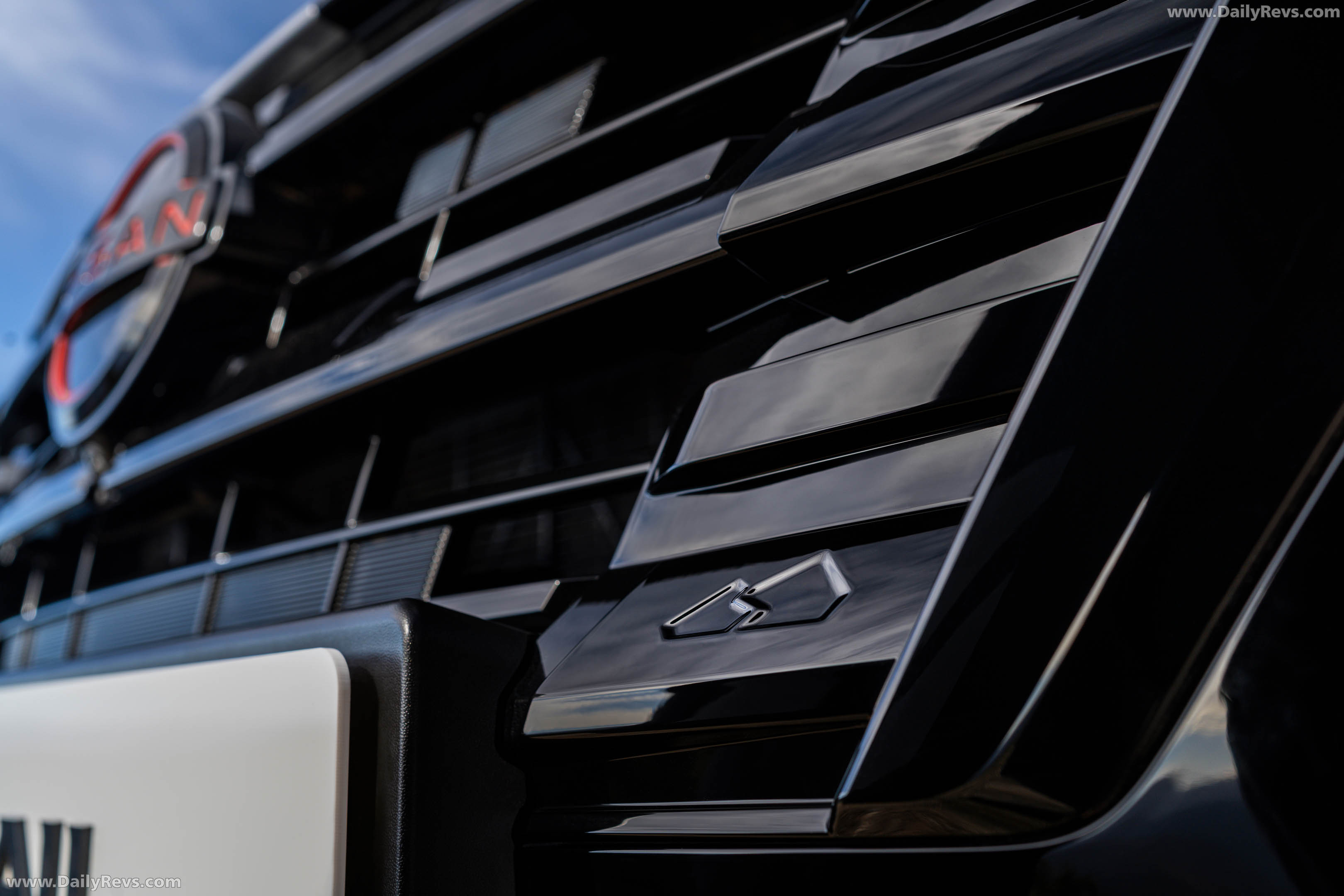 2026 Nissan X-Trail N-Trek Exterior