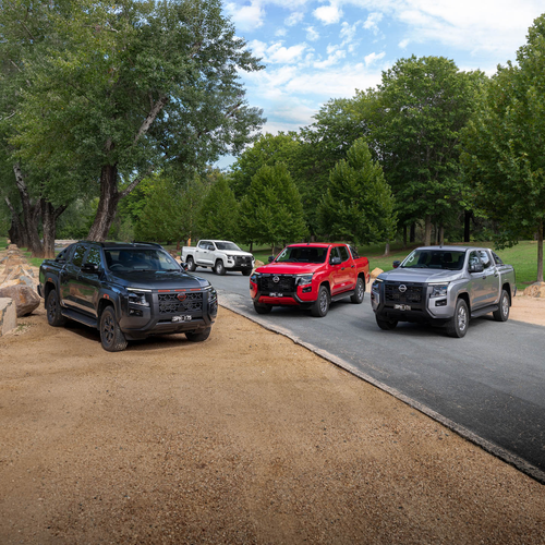 2026 Nissan Navara SL Front View