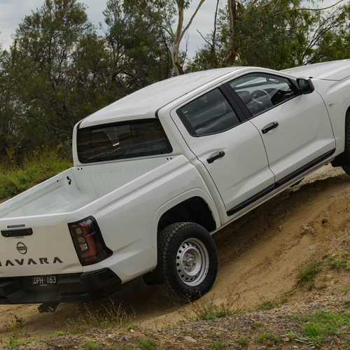 2026 Nissan Navara SL Rear View