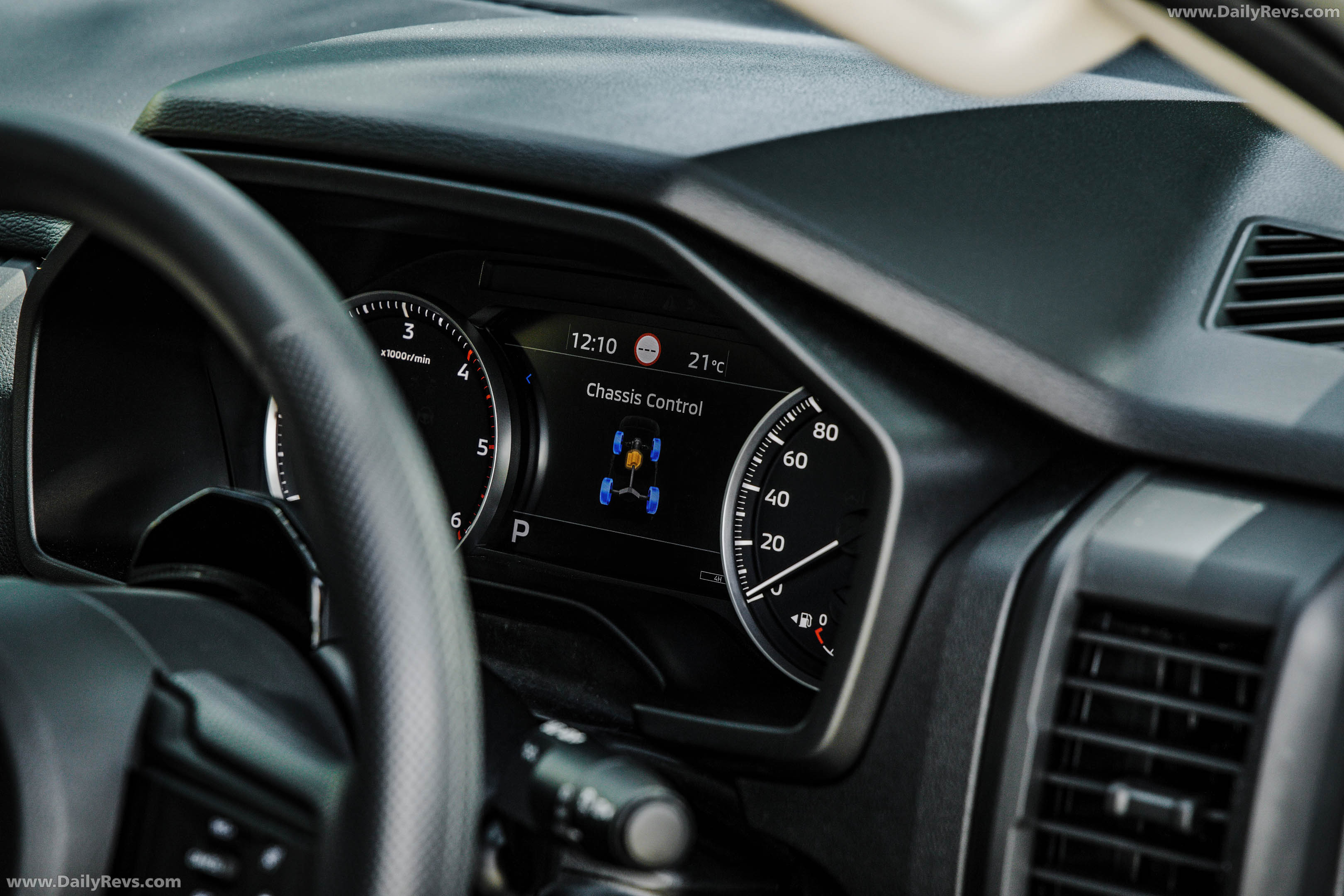 2026 Nissan Navara SL Interior