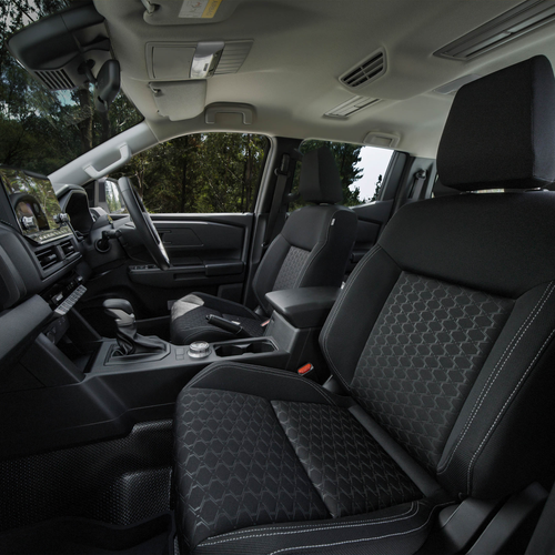 2026 Nissan Navara SL Interior