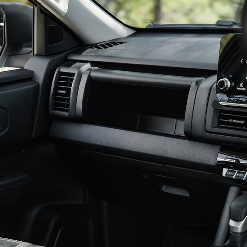 2026 Nissan Navara SL Interior