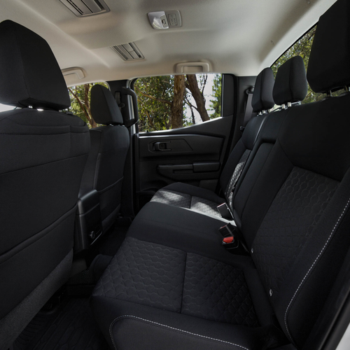 2026 Nissan Navara SL Interior
