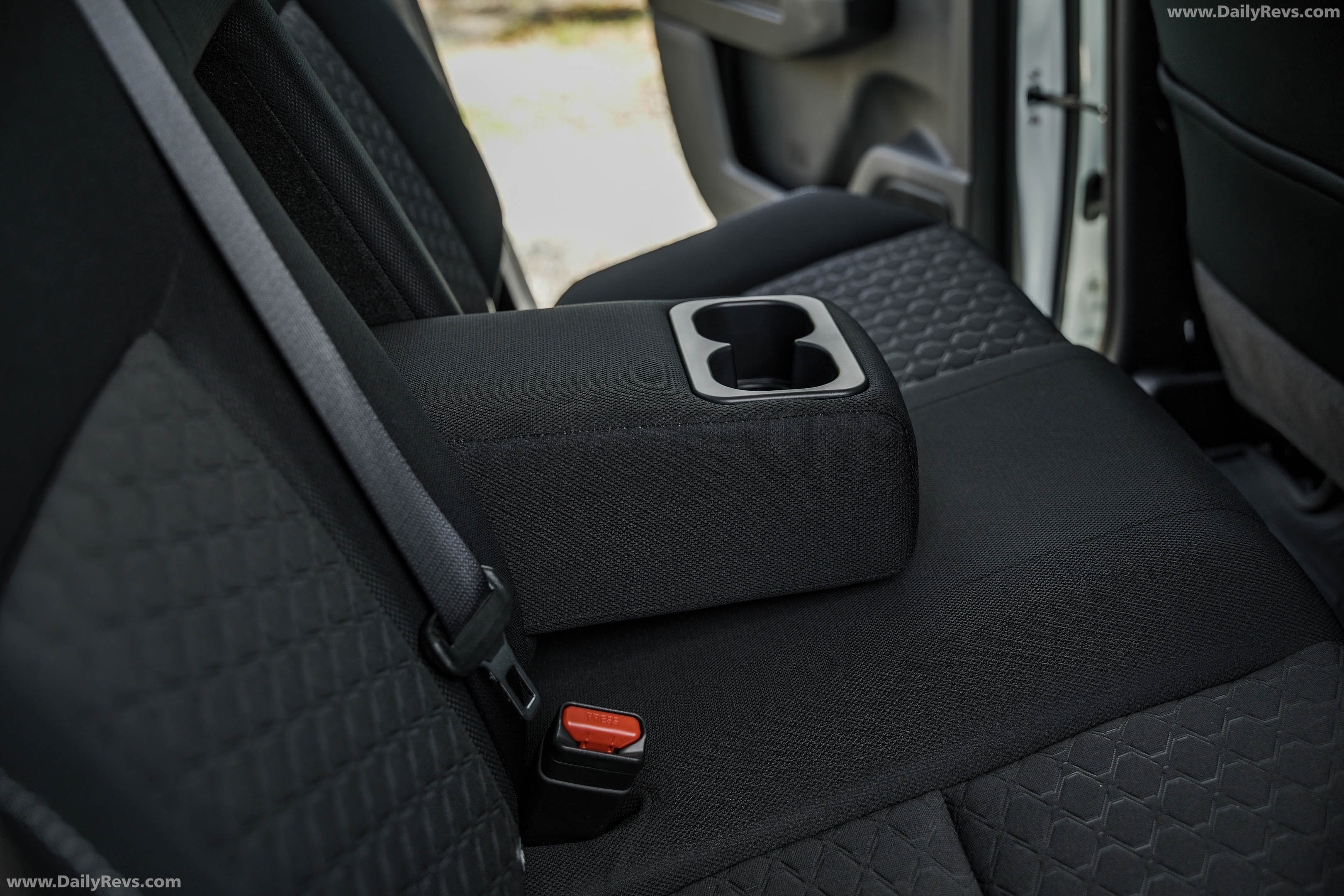 2026 Nissan Navara SL Interior
