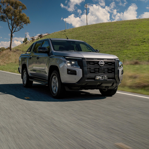 2026 Nissan Navara ST Front View