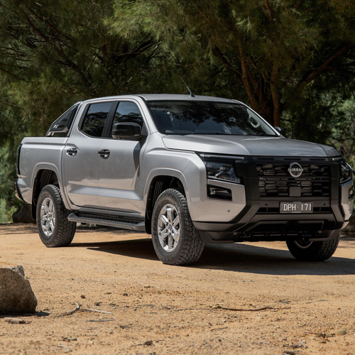 2026 Nissan Navara ST Front View