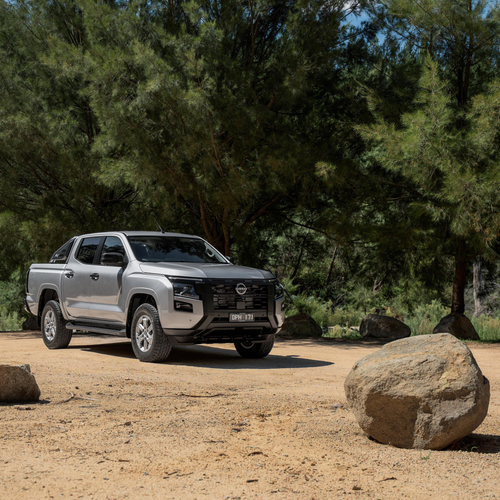 2026 Nissan Navara ST Front View