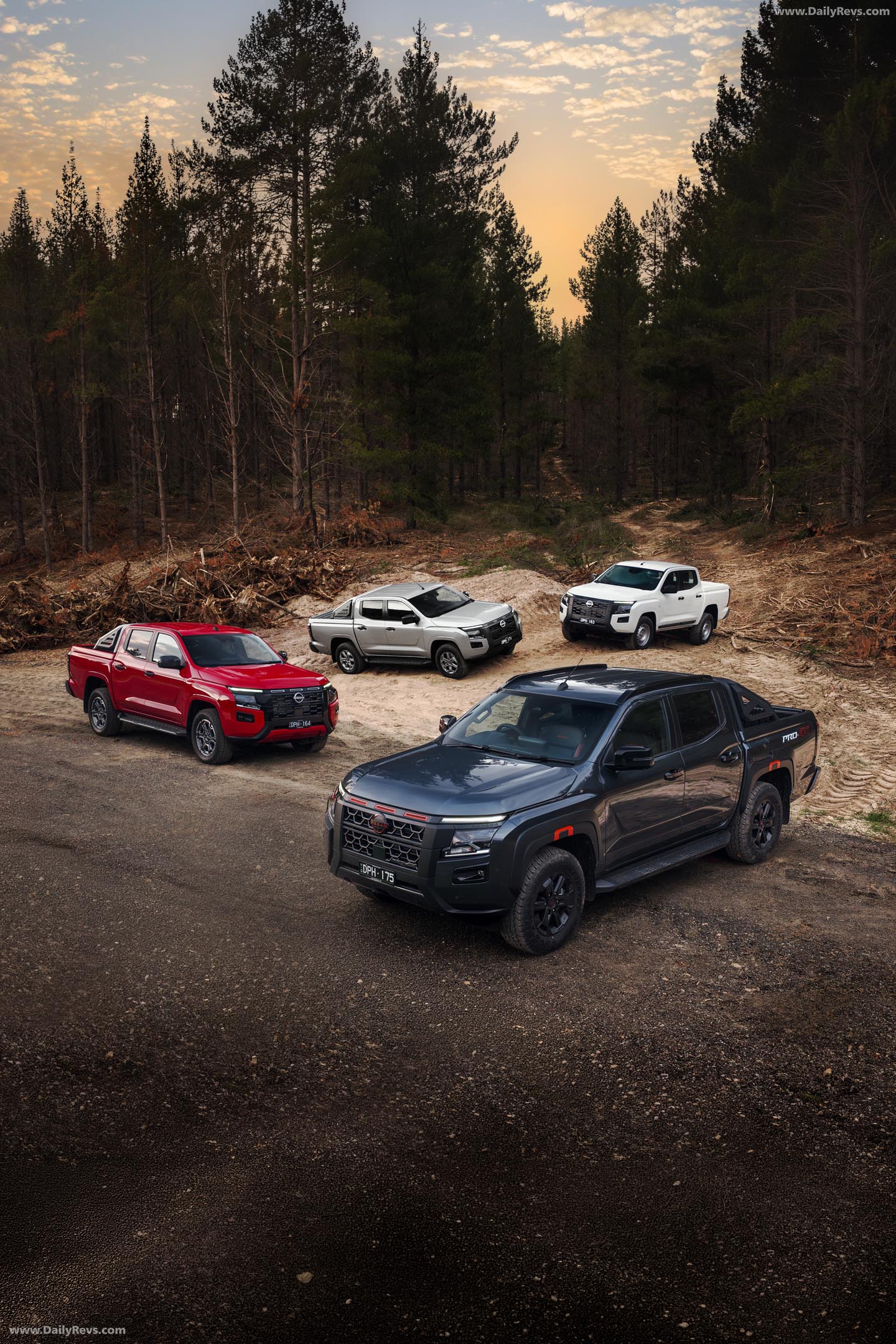 2026 Nissan Navara ST Top View