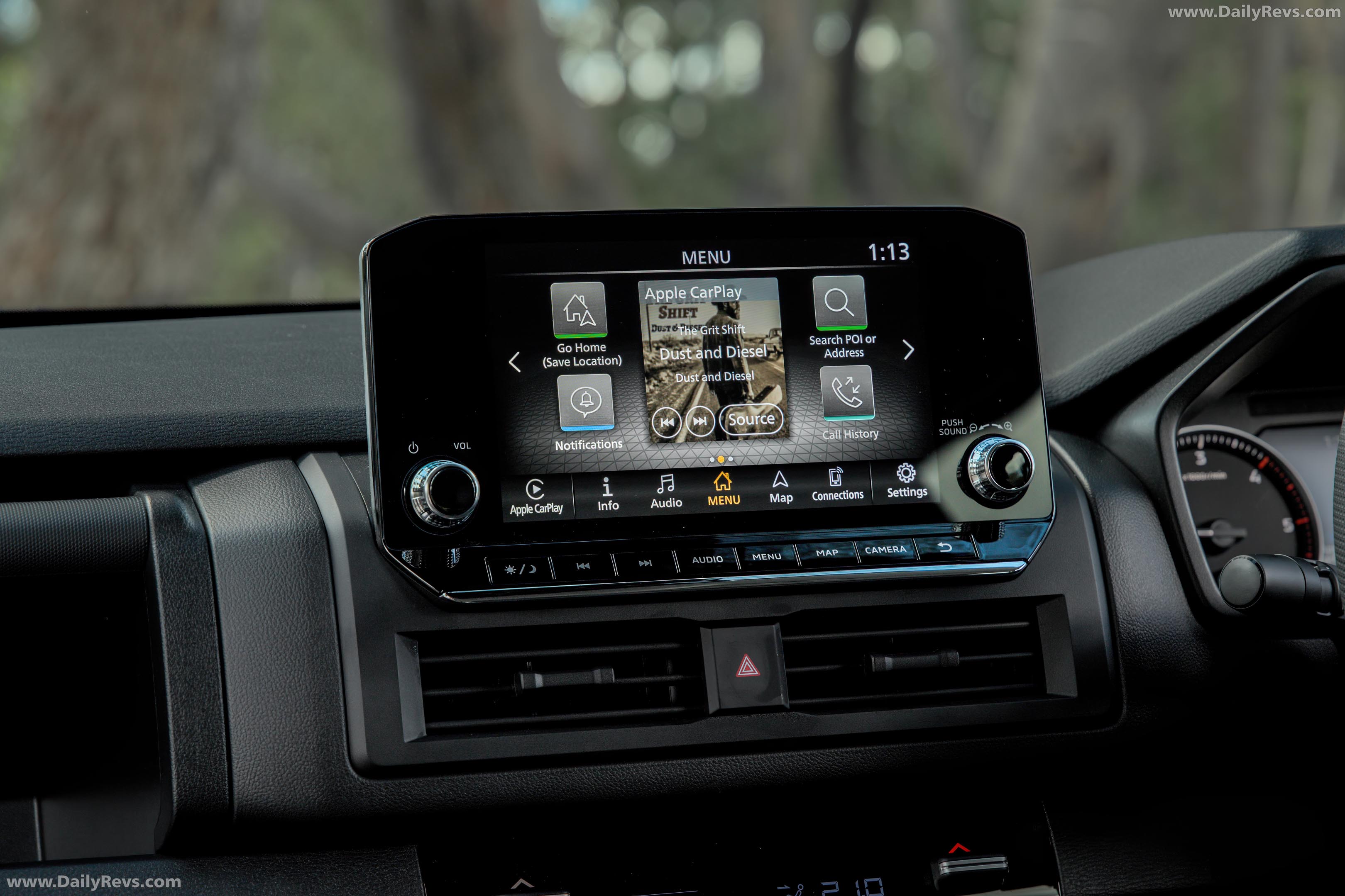 2026 Nissan Navara ST Interior