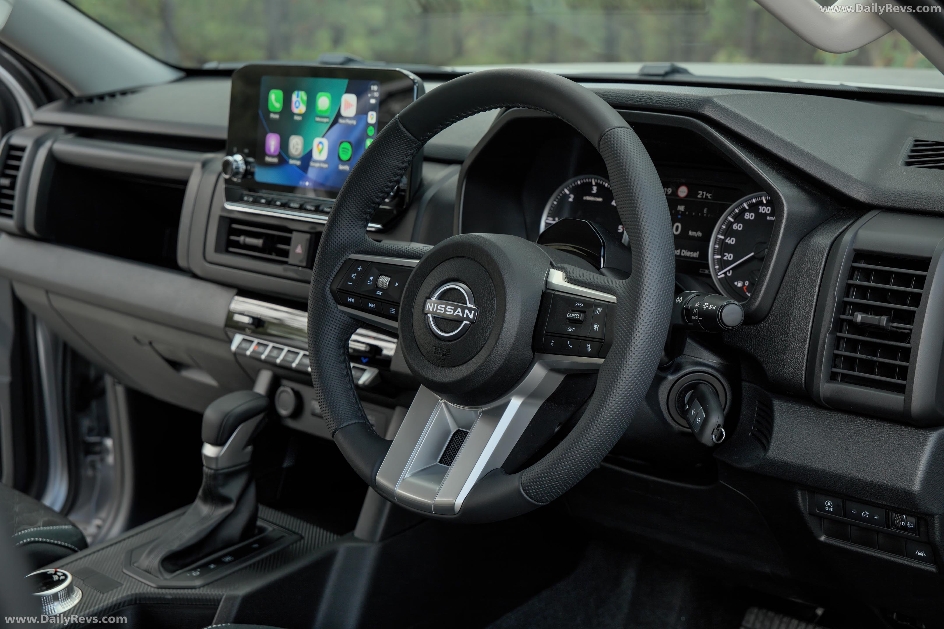 2026 Nissan Navara ST Interior