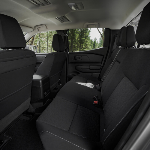 2026 Nissan Navara ST Interior