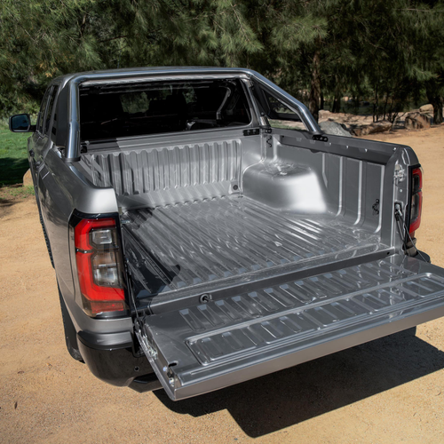2026 Nissan Navara ST Interior