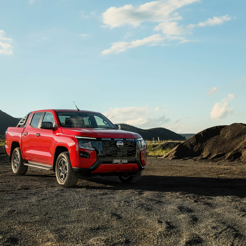 2026 Nissan Navara ST-X Outback Red Front View