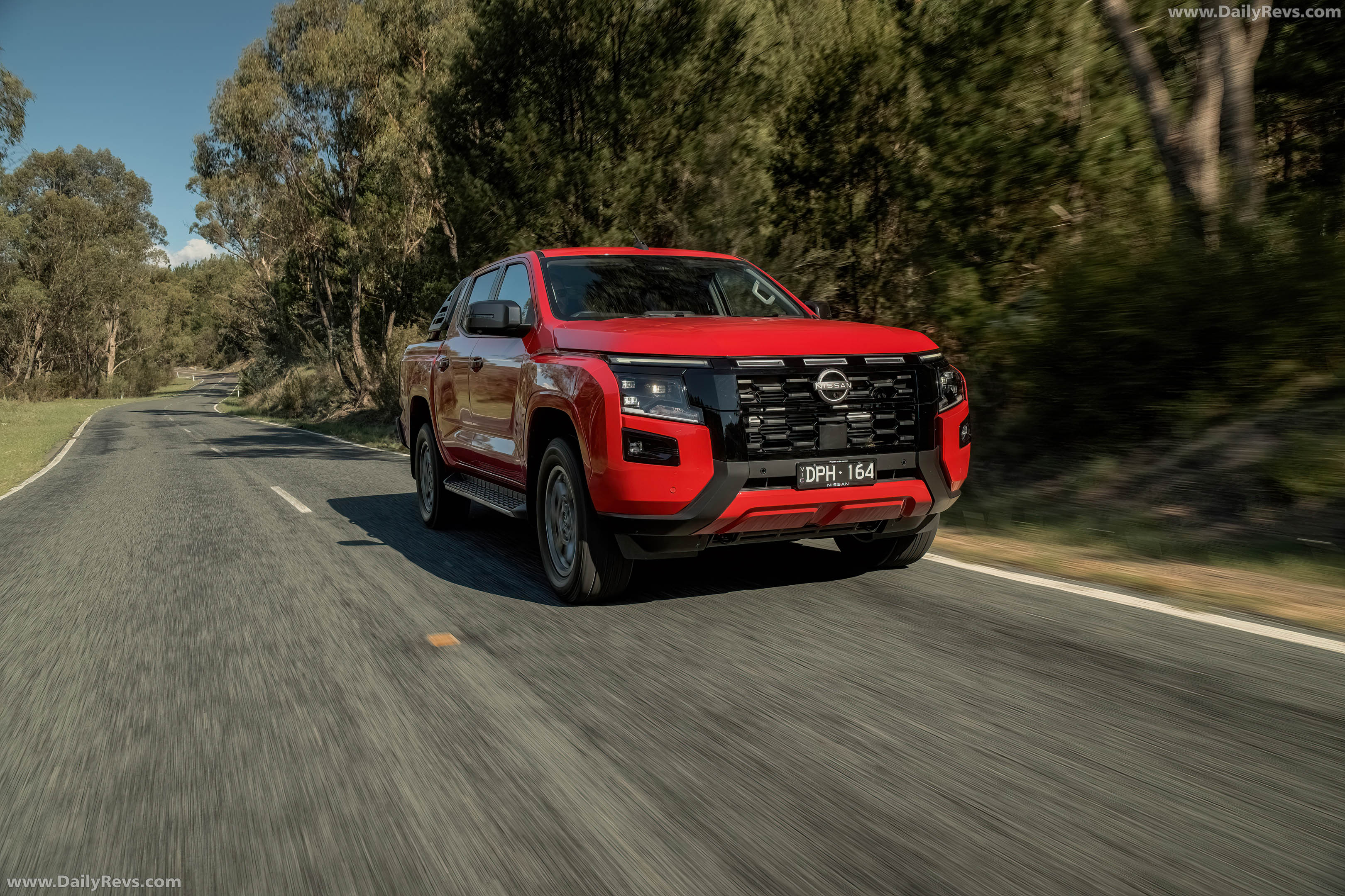 2026 Nissan Navara ST-X Outback Red Front View