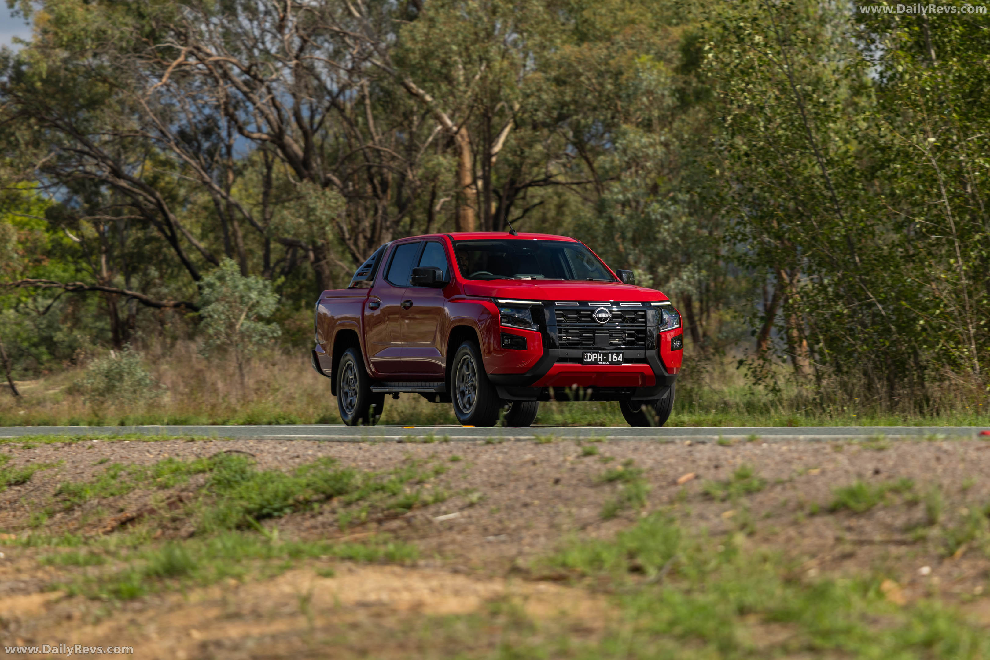 2026 Nissan Navara ST-X Outback Red Front View