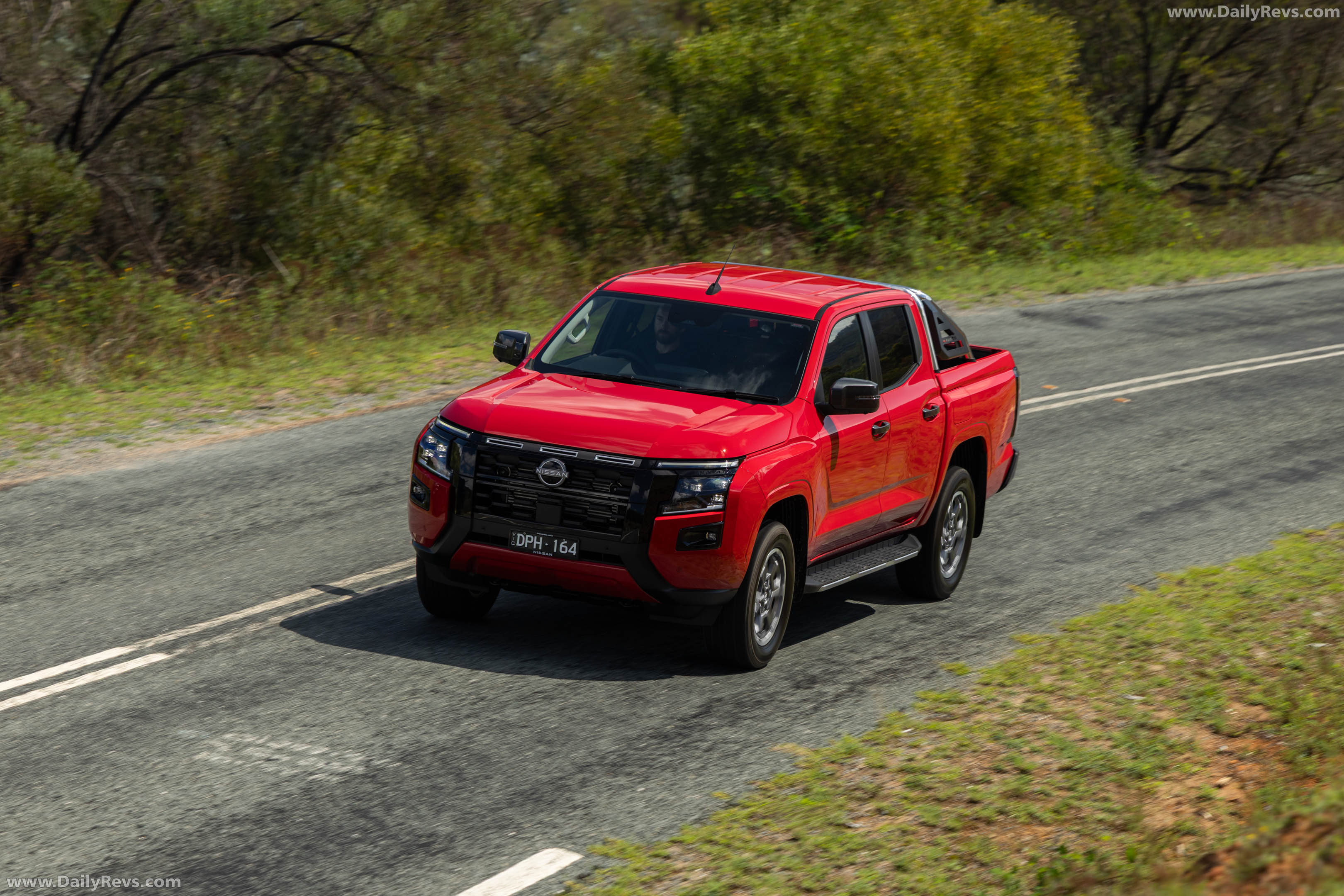 2026 Nissan Navara ST-X Outback Red Front View