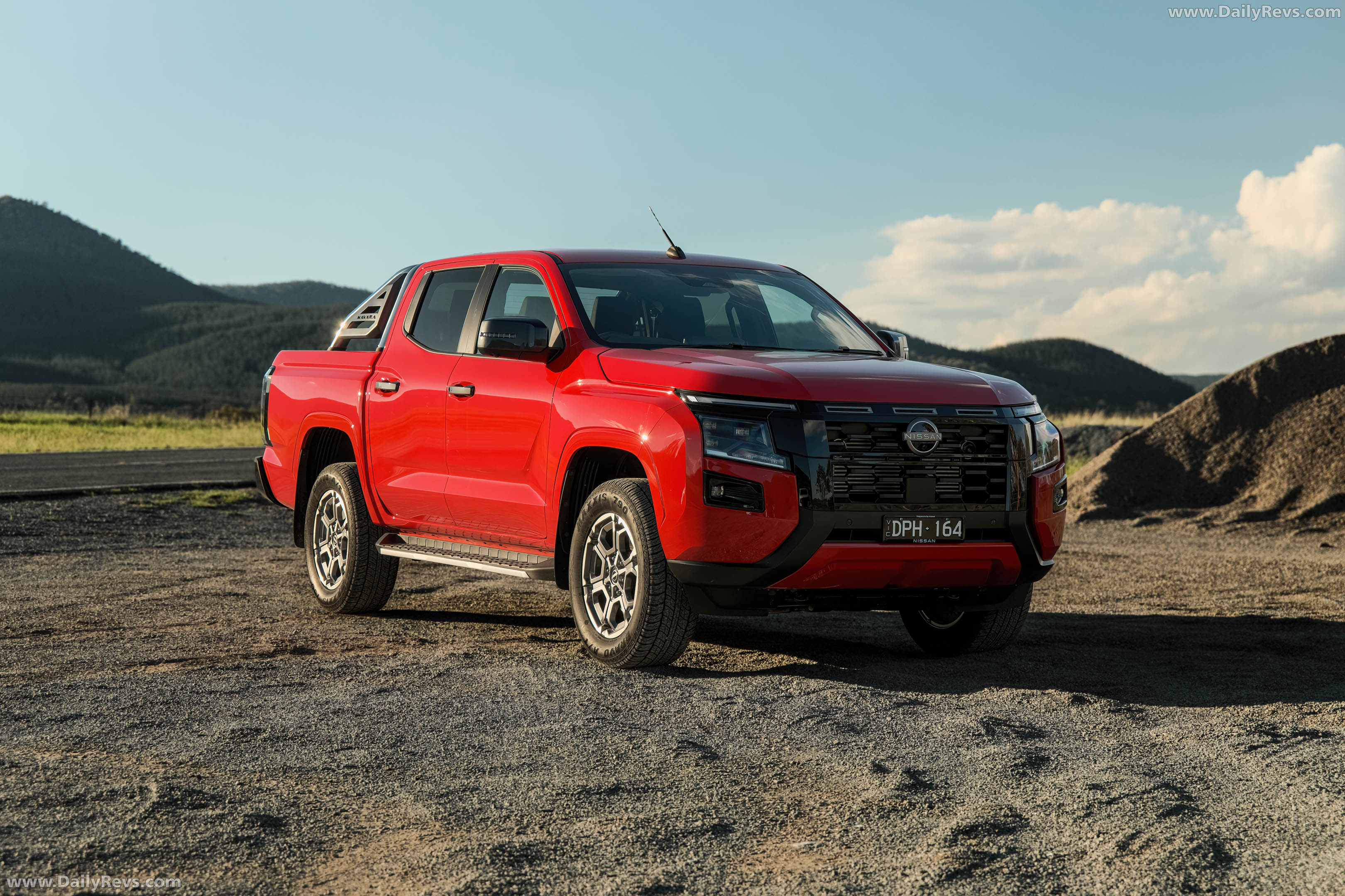 2026 Nissan Navara ST-X Outback Red Front View