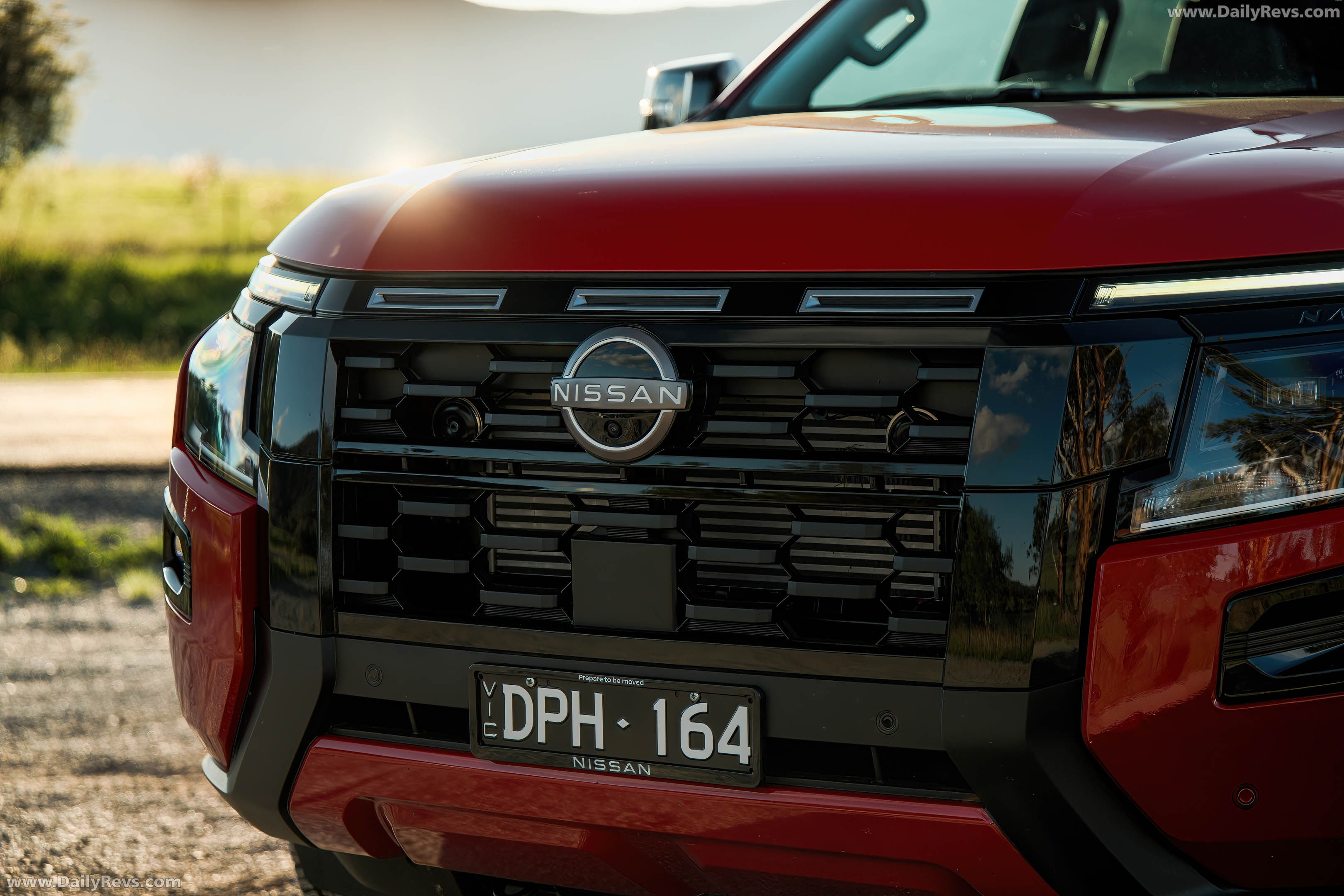 2026 Nissan Navara ST-X Outback Red Exterior