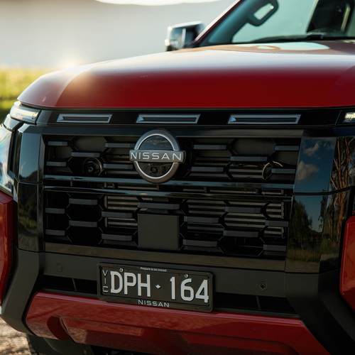 2026 Nissan Navara ST-X Outback Red Exterior