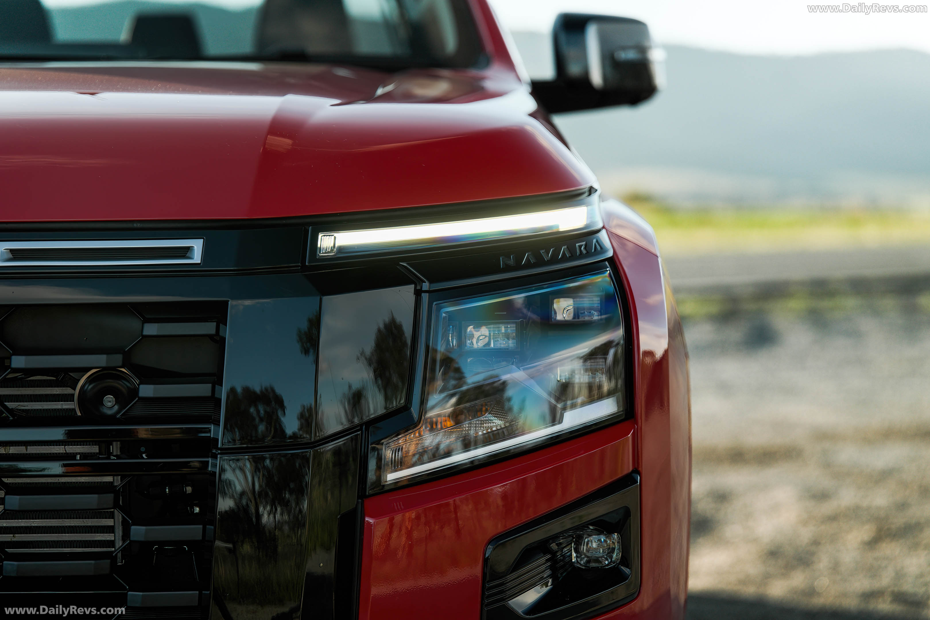 2026 Nissan Navara ST-X Outback Red Exterior