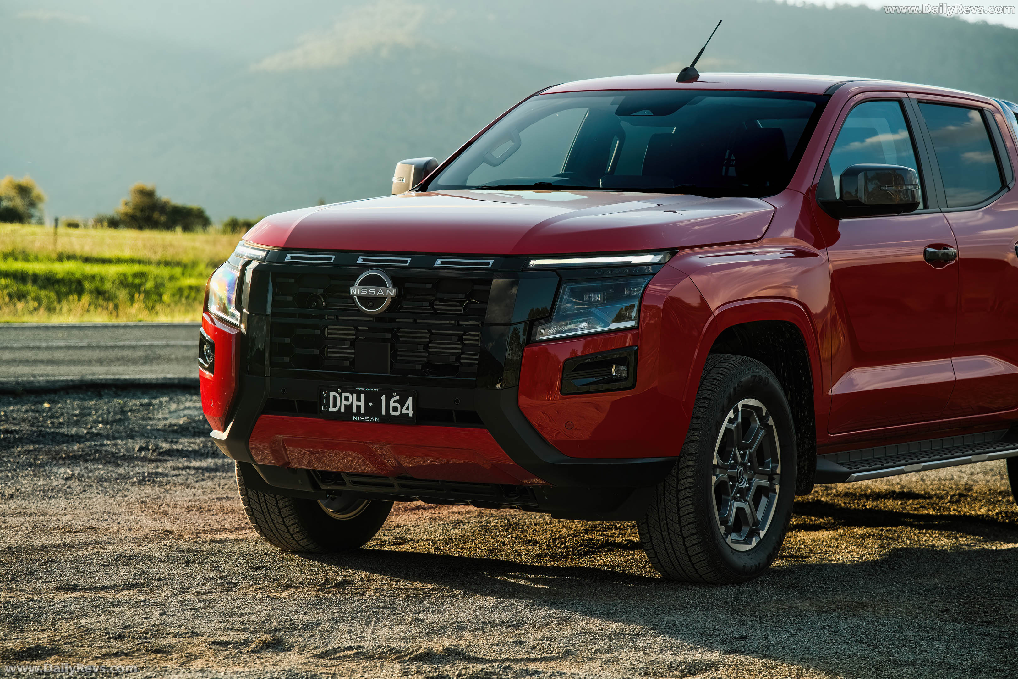 2026 Nissan Navara ST-X Outback Red Exterior