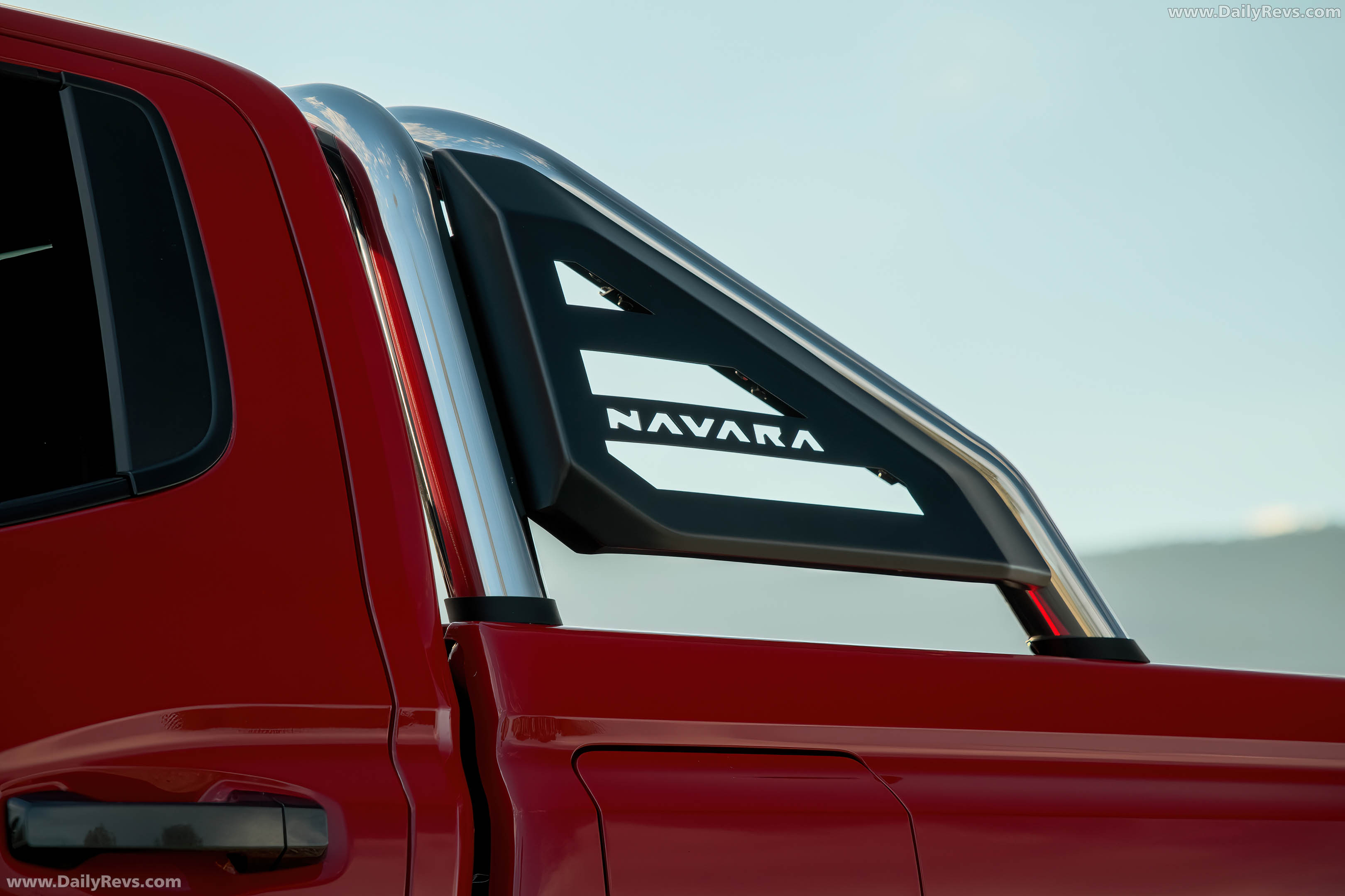 2026 Nissan Navara ST-X Outback Red Exterior