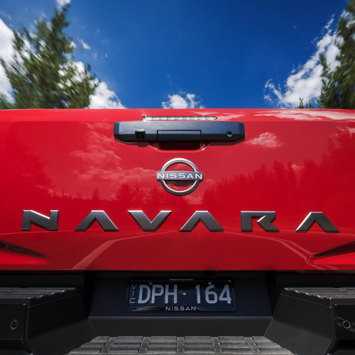 2026 Nissan Navara ST-X Outback Red Exterior
