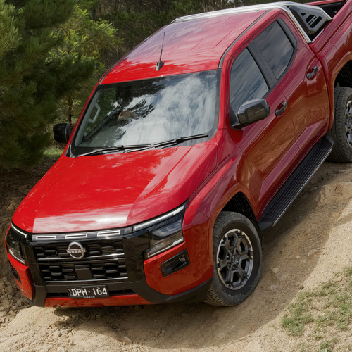 2026 Nissan Navara ST-X Outback Red Exterior