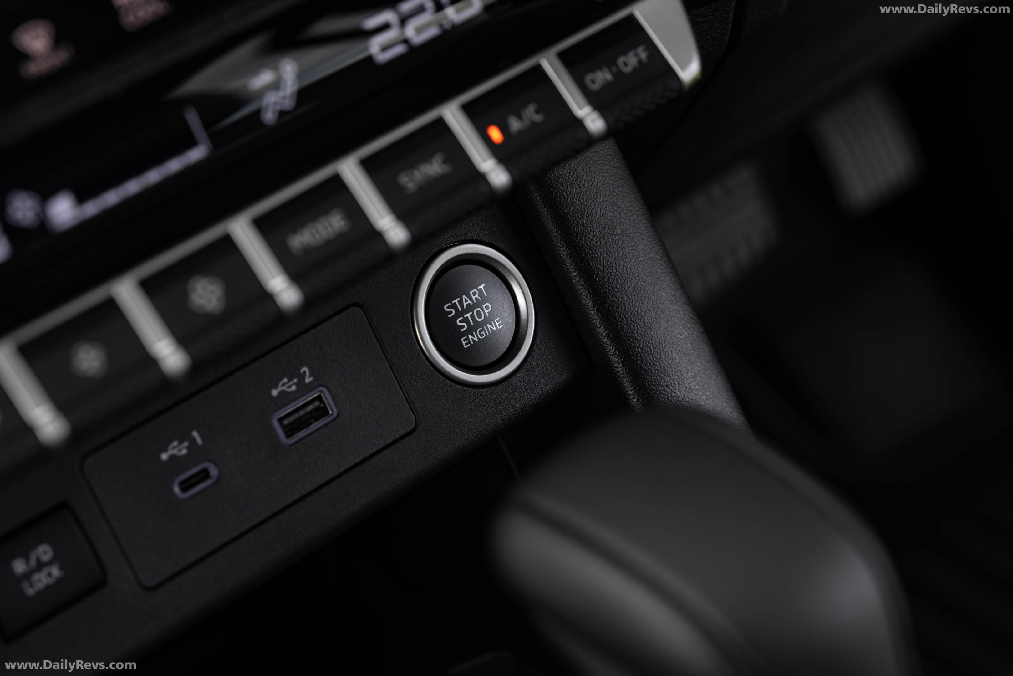 2026 Nissan Navara ST-X Outback Red Interior
