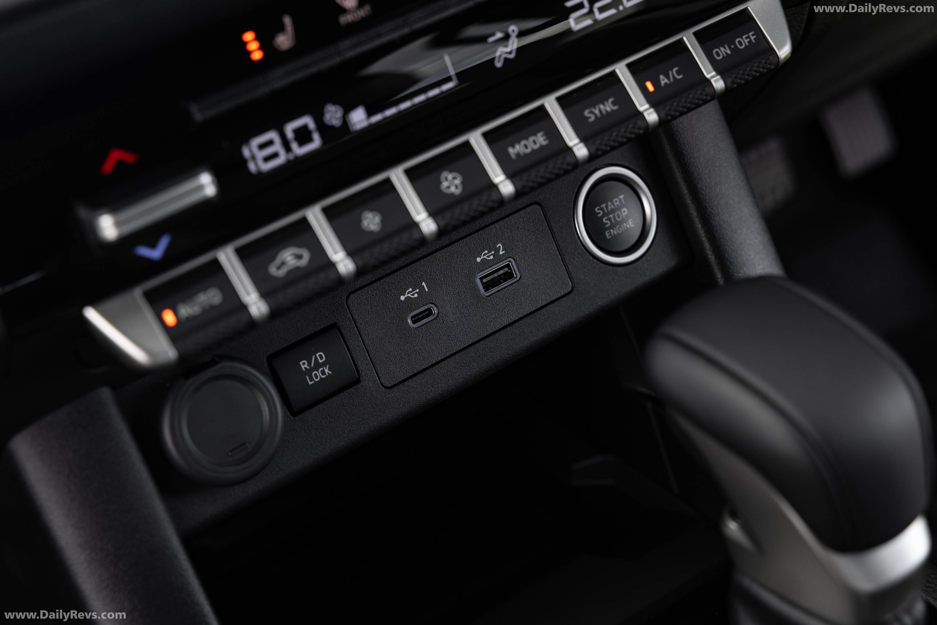 2026 Nissan Navara ST-X Outback Red Interior