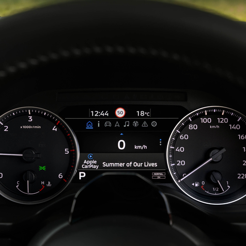 2026 Nissan Navara ST-X Outback Red Interior