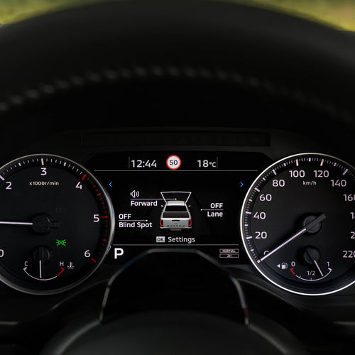 2026 Nissan Navara ST-X Outback Red Interior