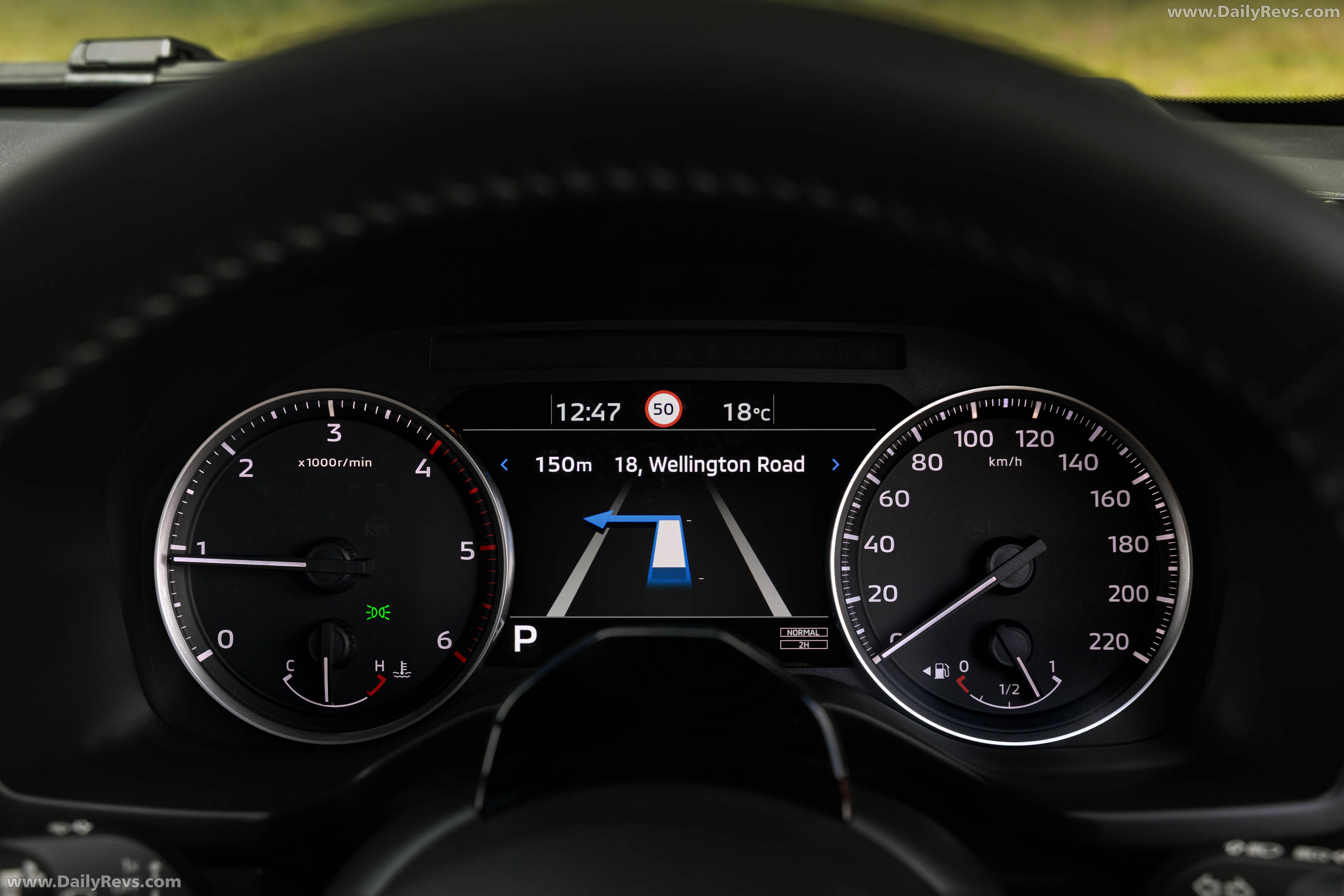 2026 Nissan Navara ST-X Outback Red Interior