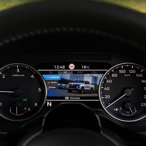 2026 Nissan Navara ST-X Outback Red Interior