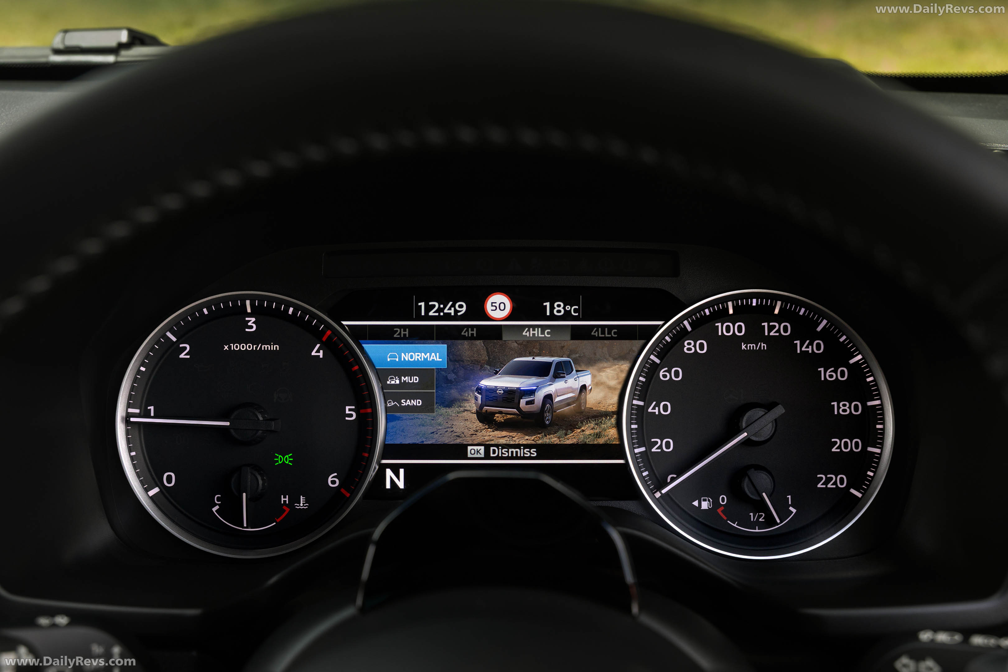 2026 Nissan Navara ST-X Outback Red Interior