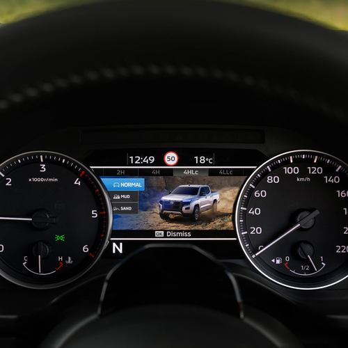 2026 Nissan Navara ST-X Outback Red Interior