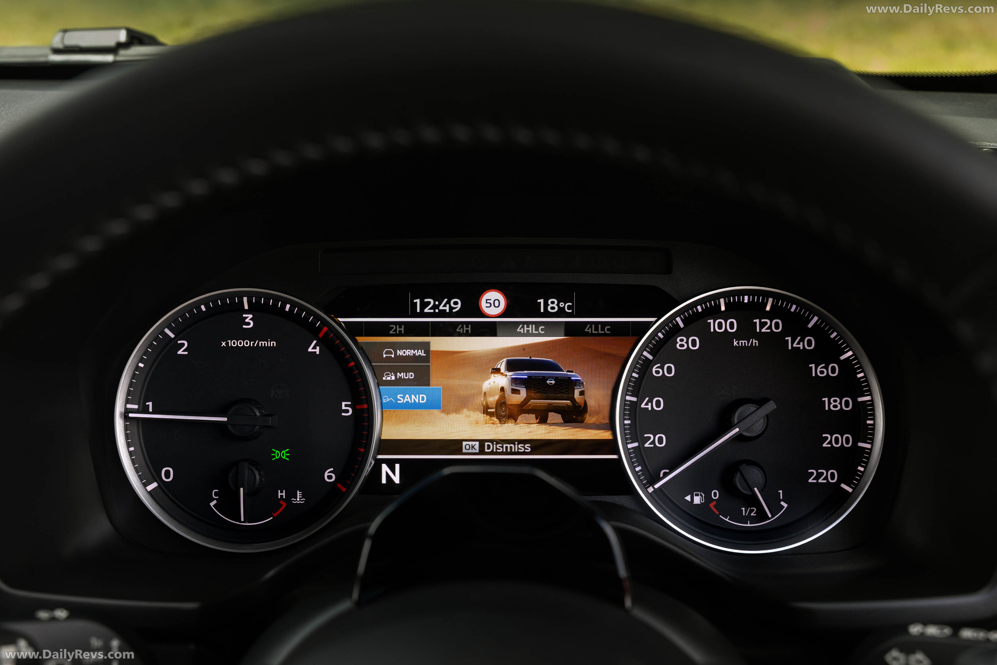 2026 Nissan Navara ST-X Outback Red Interior