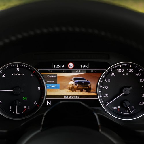 2026 Nissan Navara ST-X Outback Red Interior