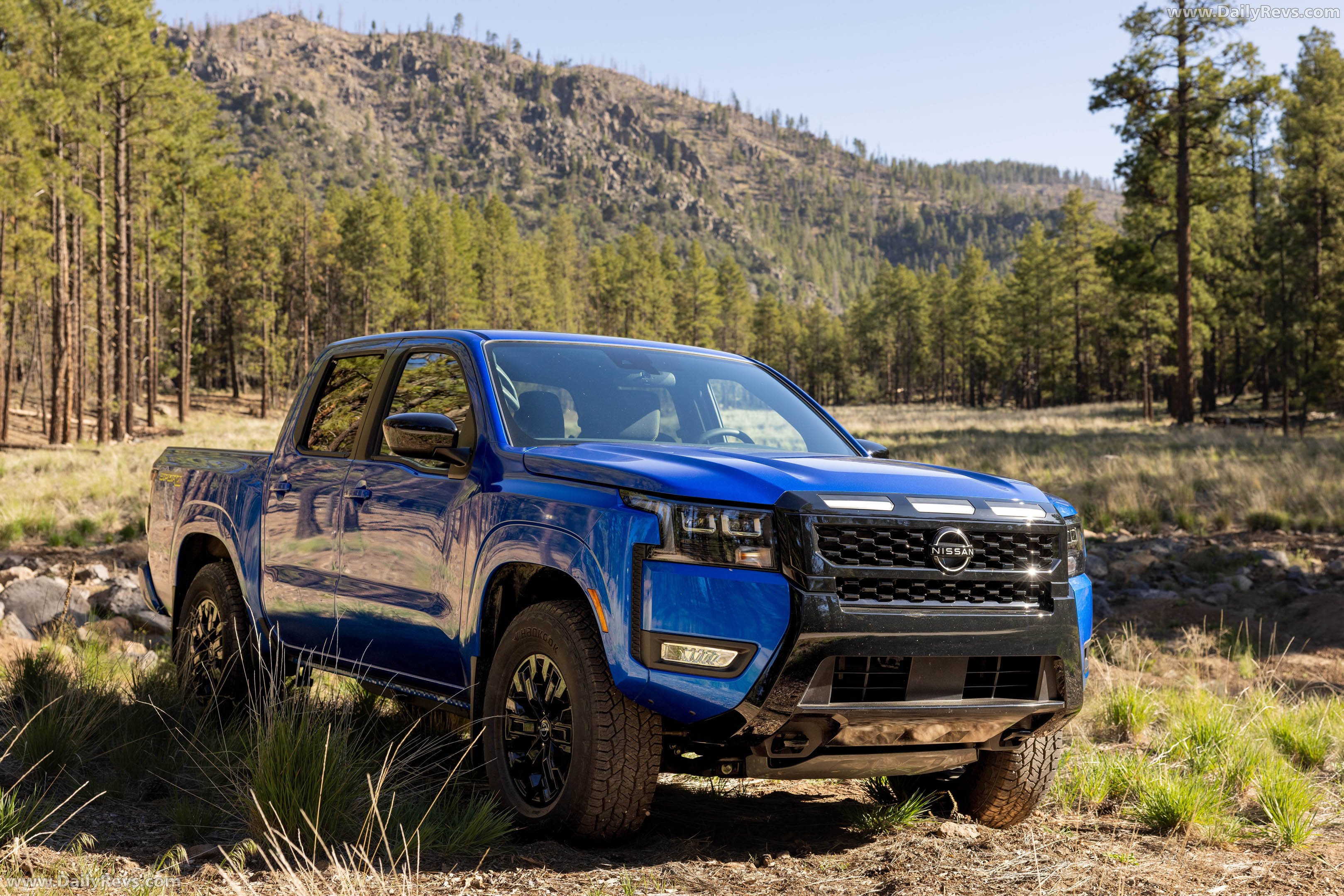 2027 Nissan Frontier Sport Edition Front View