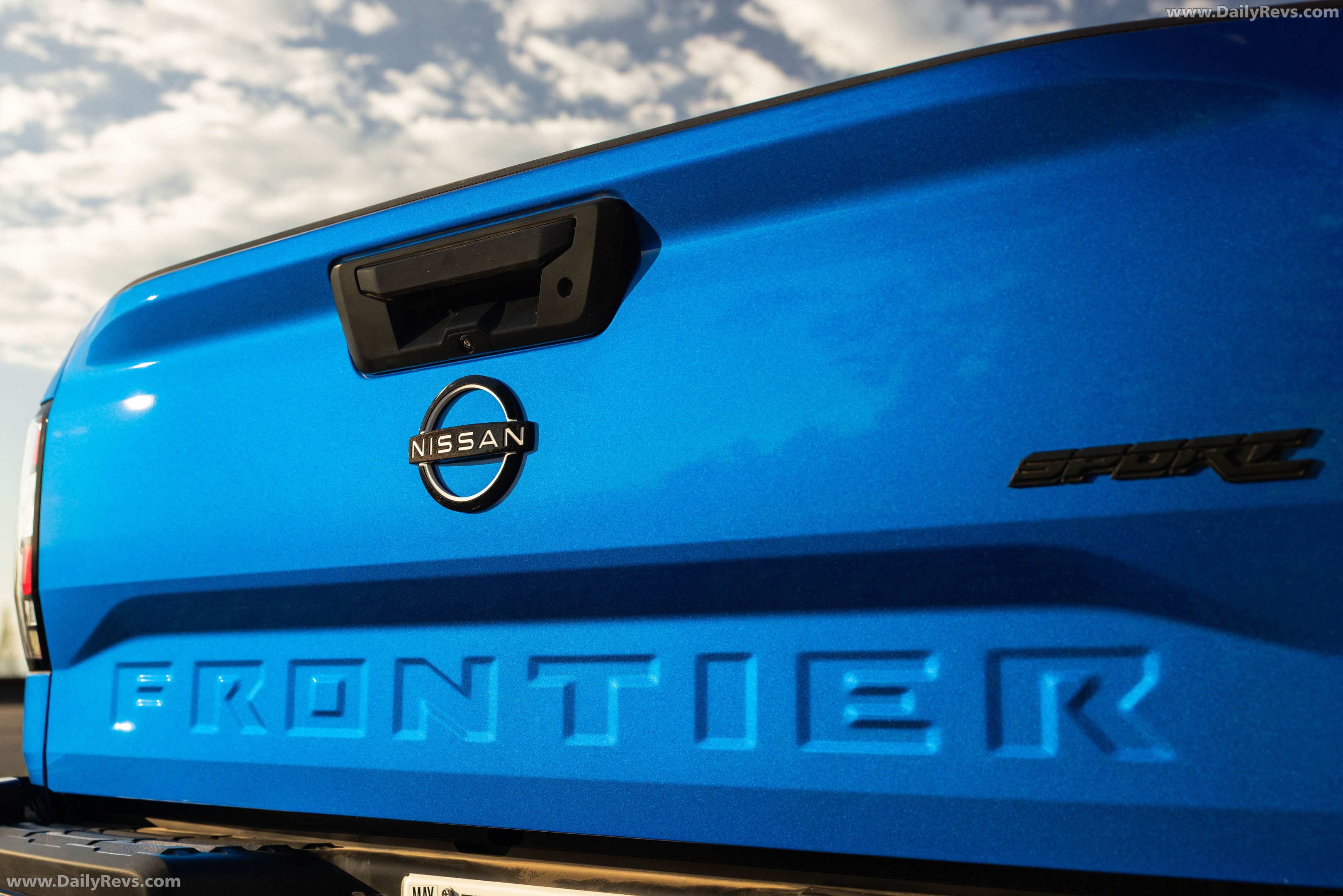 2027 Nissan Frontier Sport Edition Exterior