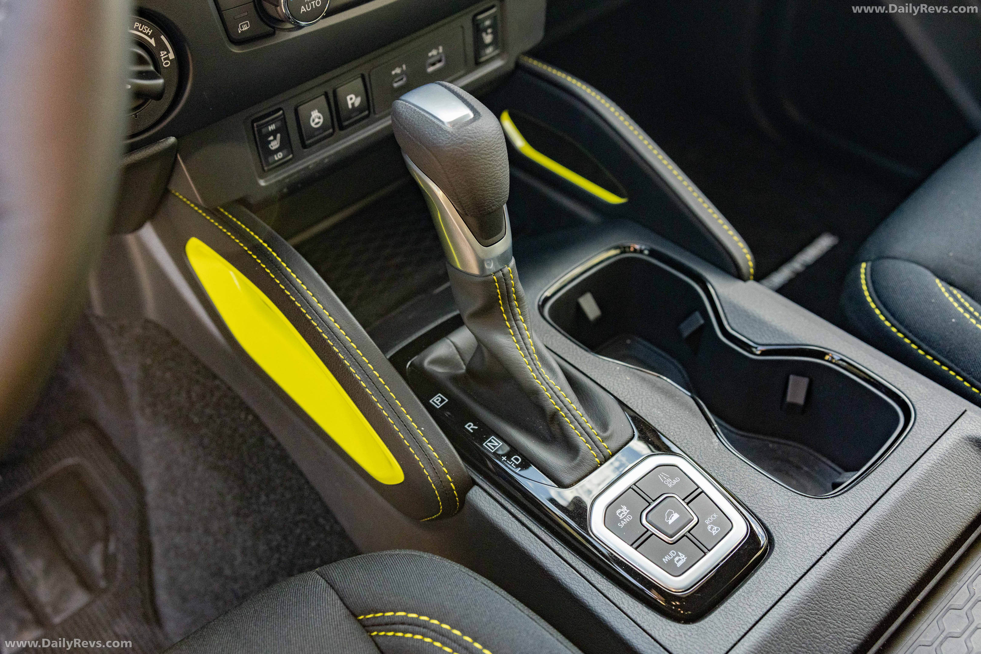 2027 Nissan Frontier Sport Edition Interior