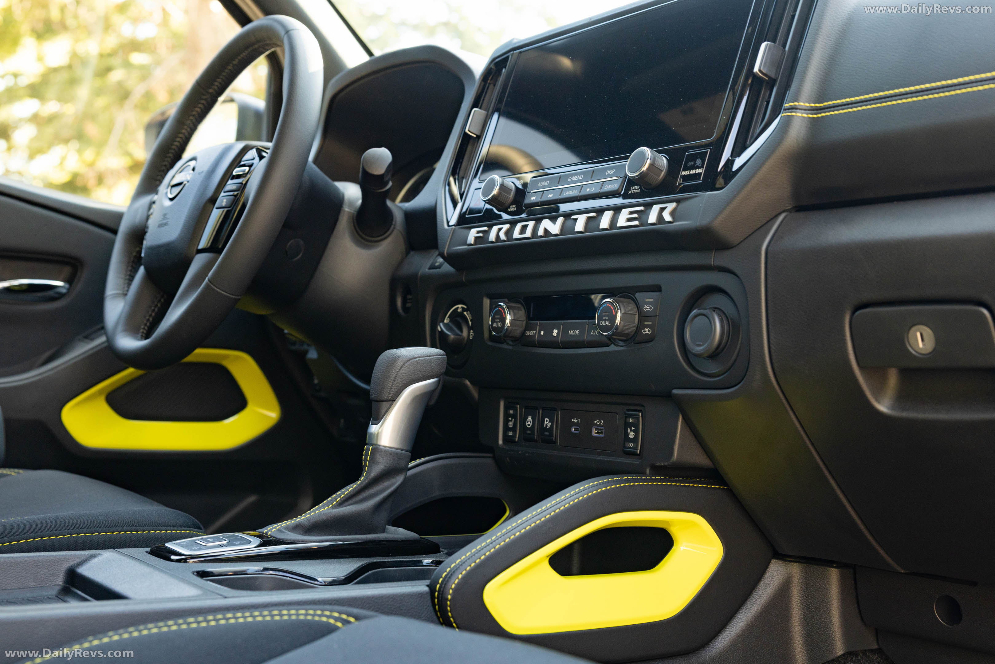 2027 Nissan Frontier Sport Edition Interior