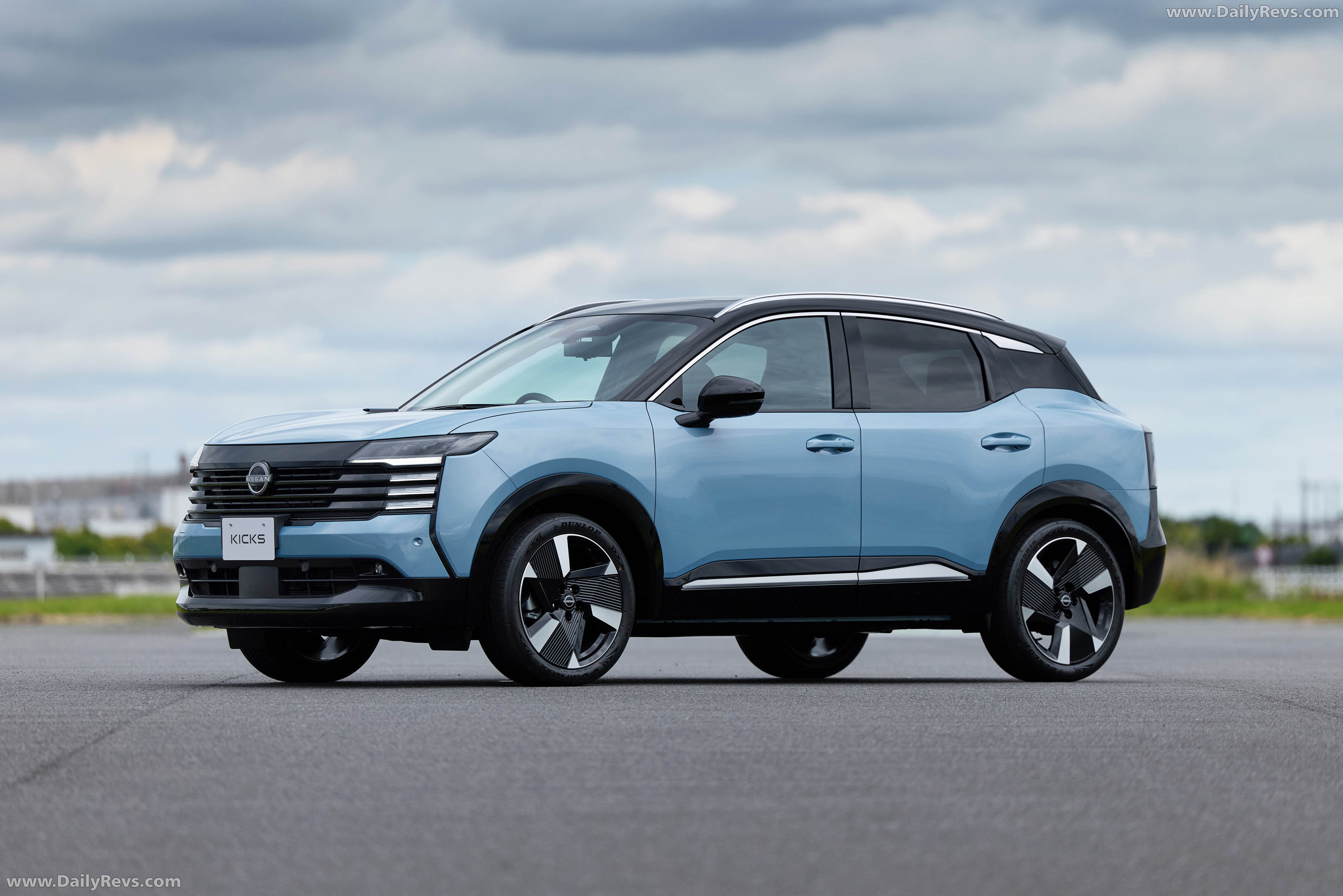 2026 Nissan Kicks G Grade Side View