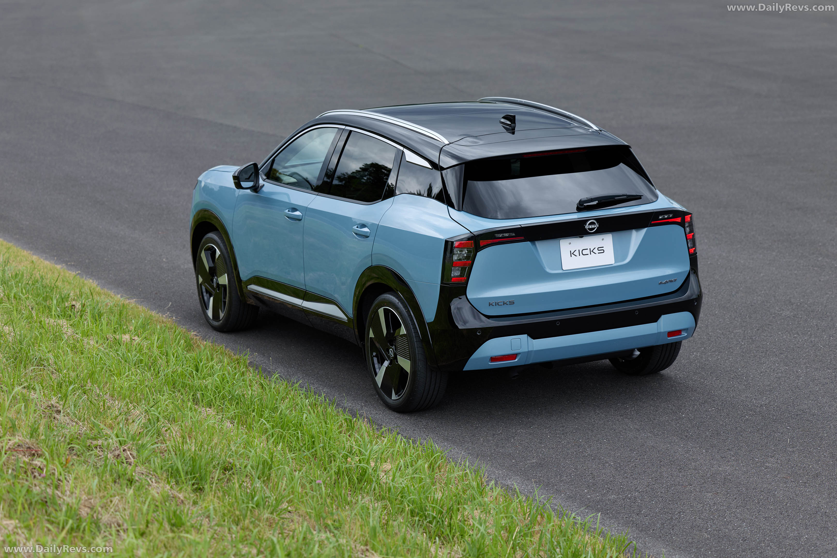2026 Nissan Kicks G Grade Top View