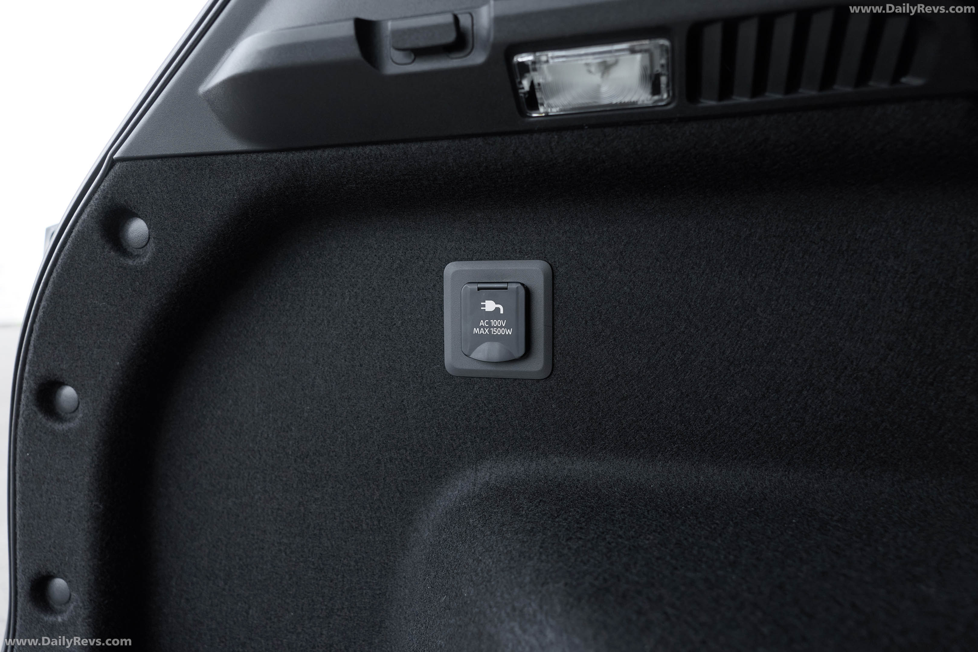 2026 Nissan Kicks G Grade Interior