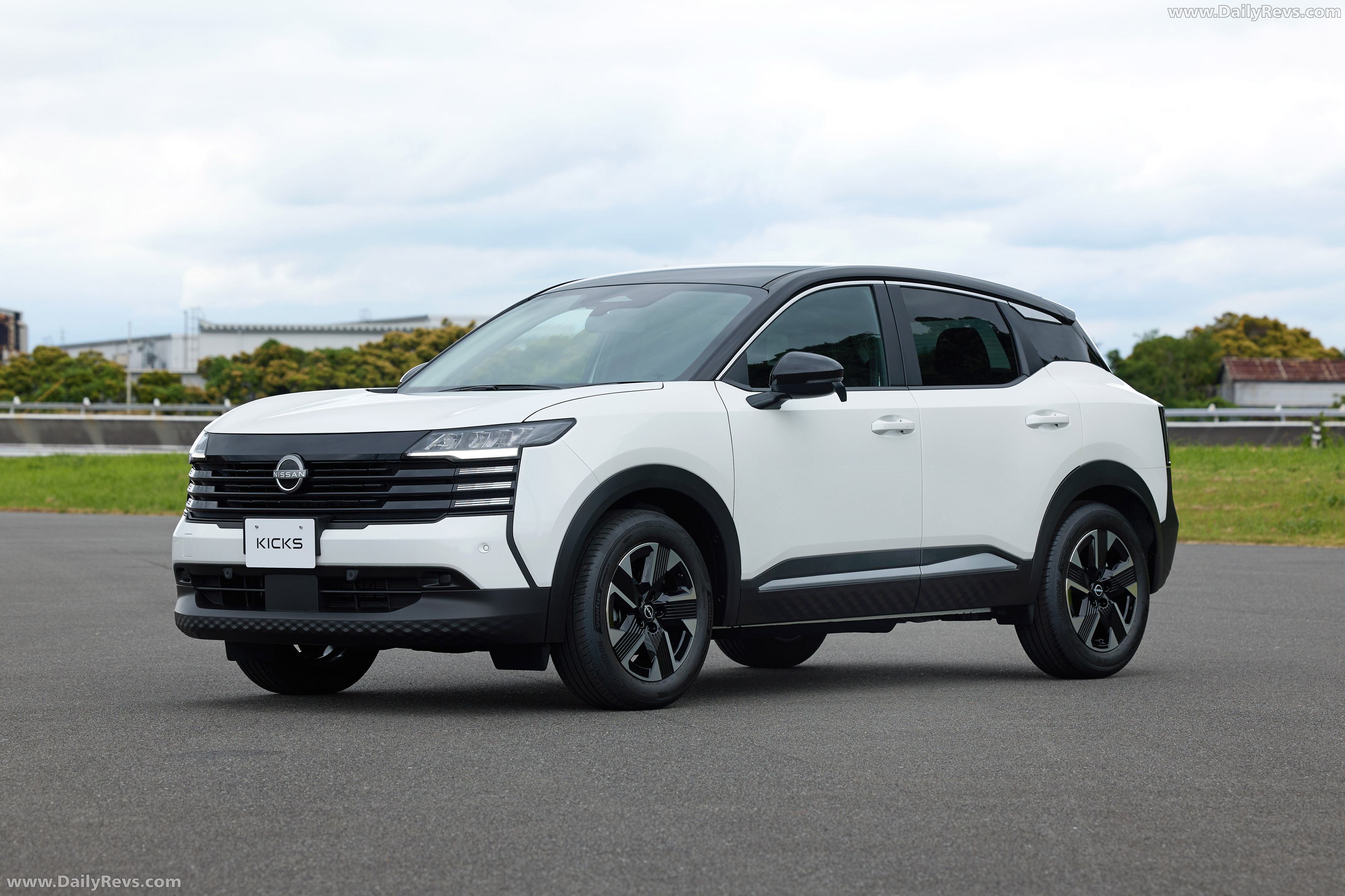 2026 Nissan Kicks X Grade Front View