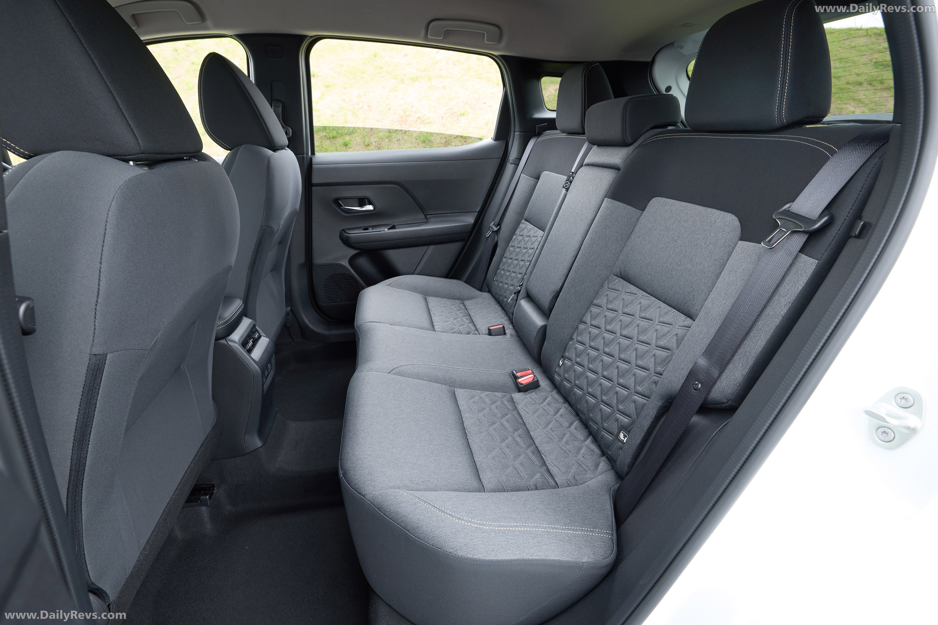 2026 Nissan Kicks X Grade Interior