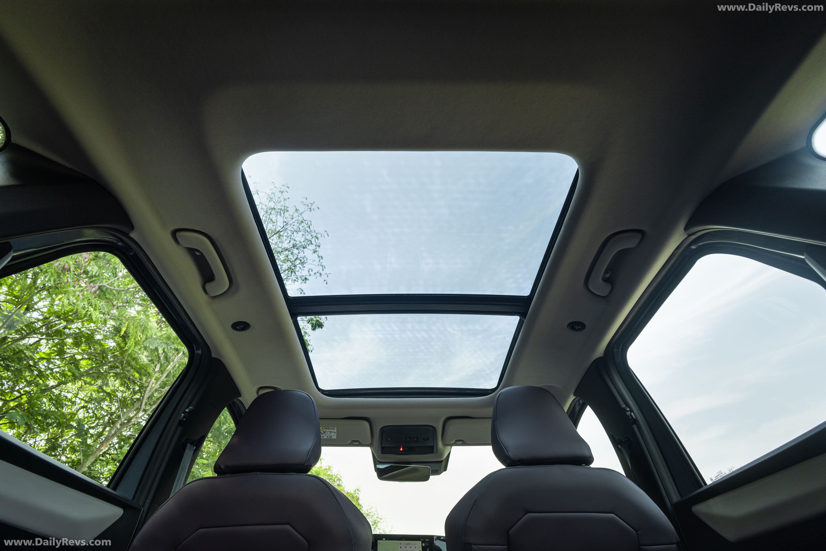 2027 Nissan Tekton Interior