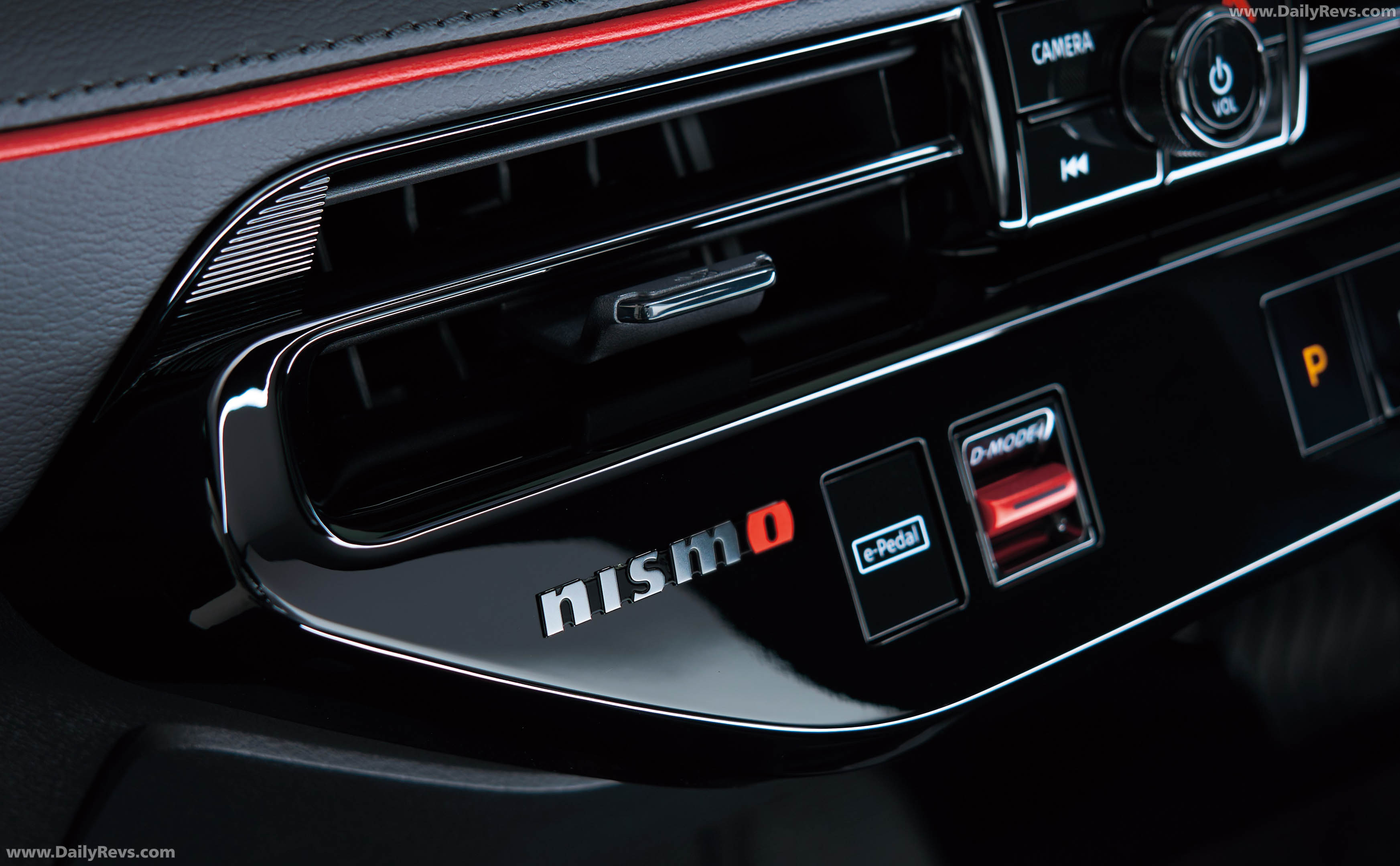 2027 Nissan Leaf Nismo Interior
